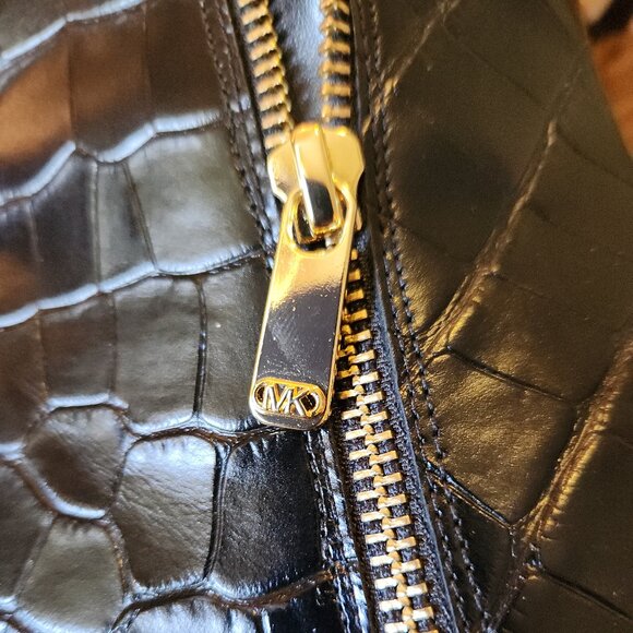 NWOB Michael Kors Cosmo Crocodile Embossed Leather Kitten Heel Dress Bootie - Picture 11 of 14